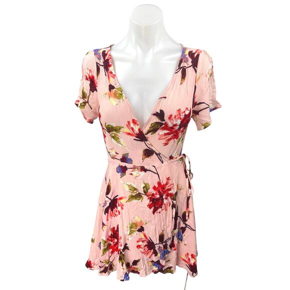Lulus Cherished Love Pink Floral Short Sleeve Mini Fit & Flare Wrap Dress Size M - Picture 2 of 5